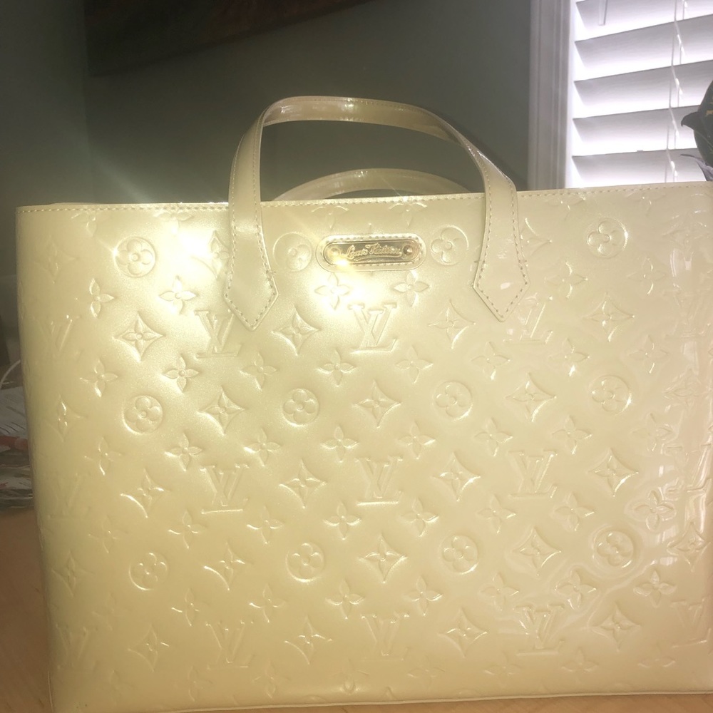 Louis Vuitton Wilshire Vernis Patent leather